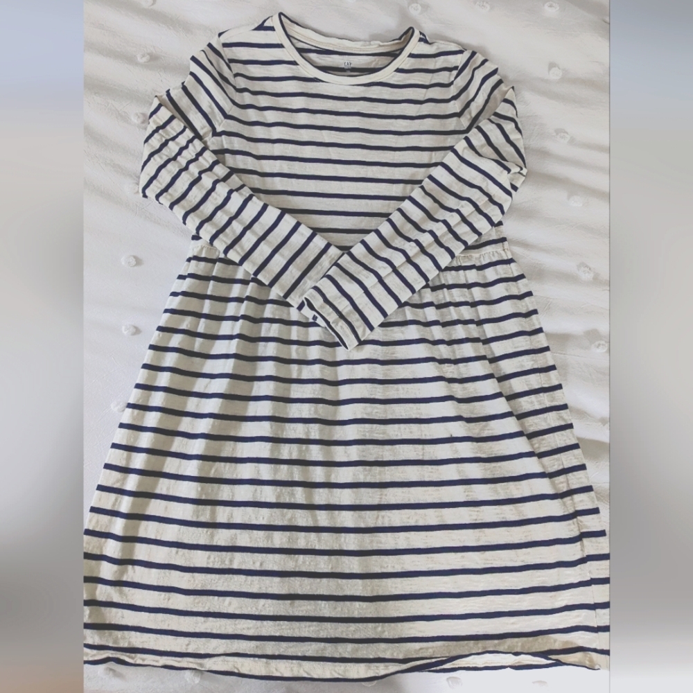 GAP NWOT girls dress, size XXL